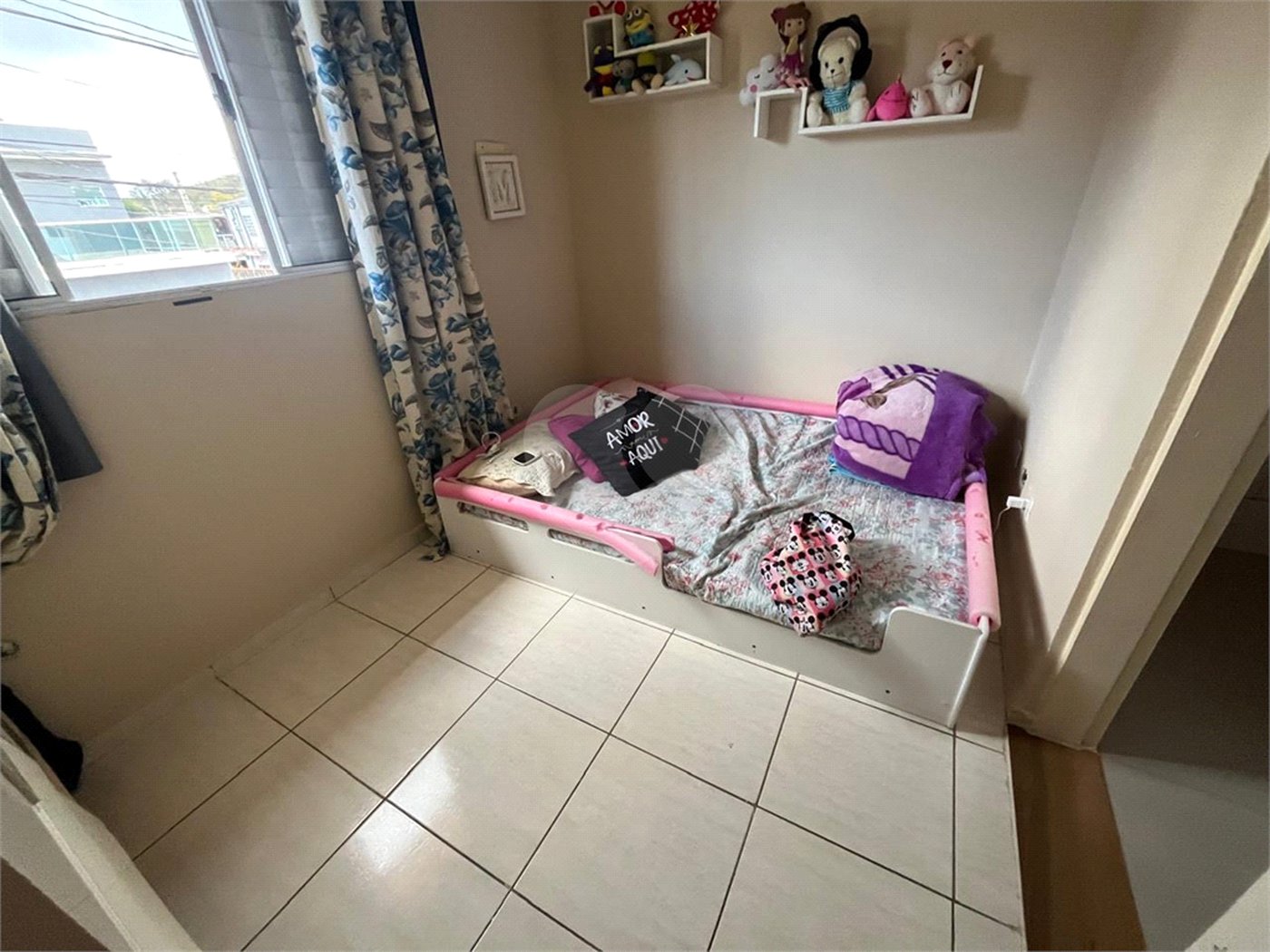 Sobrado à venda com 3 quartos, sendo 2 suítes, em Jardim São Pedro, Mogi das Cruzes, SP