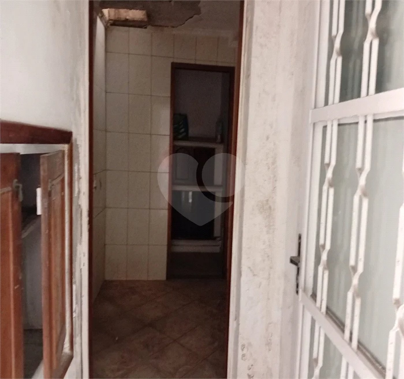 Casa Térrea à venda com 4 quartos, sendo 1 suíte, em Vila Antonieta, São Paulo, SP