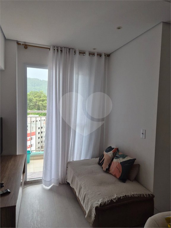 Apartamento à venda com 2 quartos em Botujuru, Mogi das Cruzes, SP