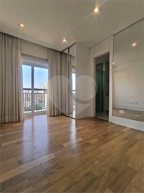 Apartamento à venda com 4 quartos, sendo 3 suítes, em Santana, São Paulo, SP