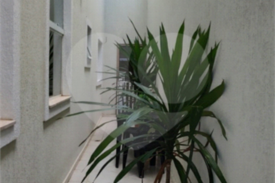 Casa à venda com 5 quartos, sendo 3 suítes,  em Capoavinha, Mairiporã, SP