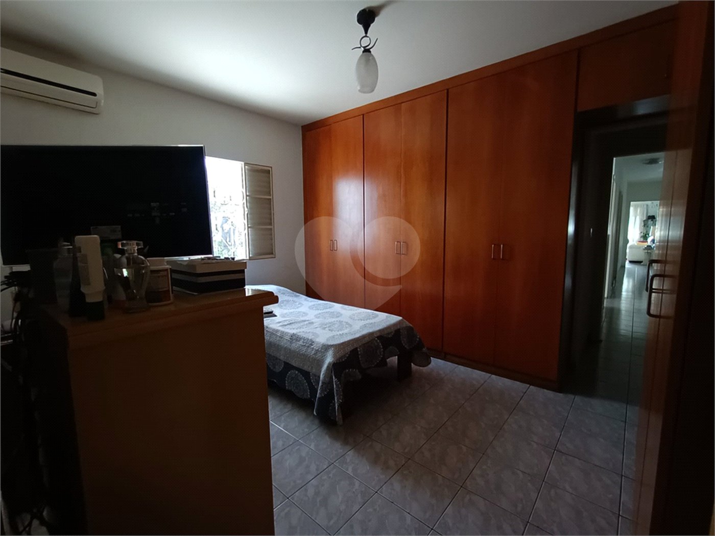 Casa à venda com 4 quartos, sendo 1 suíte,  em Jardim Armênia, Mogi das Cruzes, SP