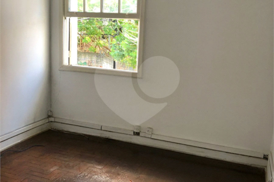 Casa à venda com 10 quartos em Santana, São Paulo, SP