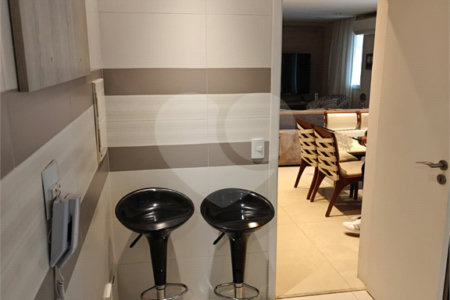 Apartamento à Venda na Mooca – 126 m², 3 Suítes (1 com Banheira), Varanda Gourmet, Andar Alto, Porteira Fechada