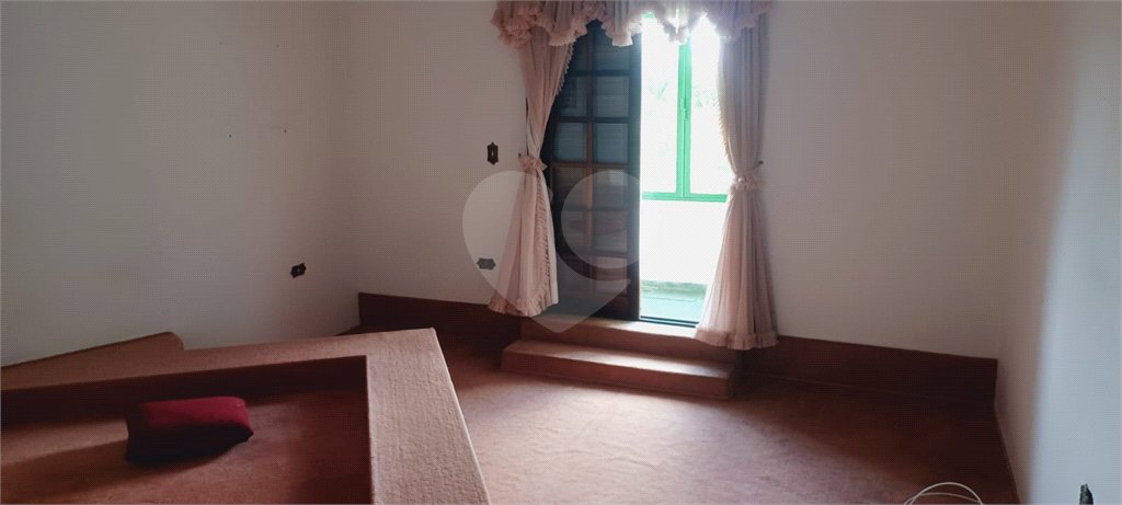 Casa à venda com 4 quartos, sendo 1 suíte, em Lavapés, Mairiporã, SP