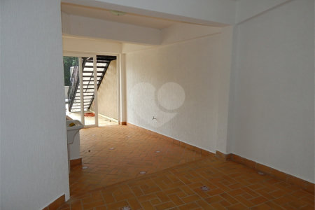 Casa à venda com 3 quartos, sendo 1 suíte, no condomínio Alpes de Vinhedo, Vinhedo - SP