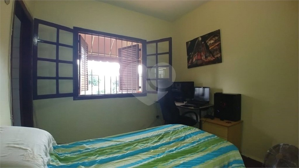 Sobrado à venda com 3 quartos, sendo 1 suíte,  em Tremembé, São Paulo, SP