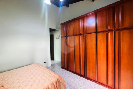 Casa à venda com 3 quartos, sendo 1 suíte,  em Vila Galvão, Guarulhos, SP