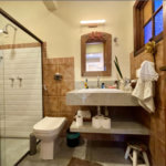 Casa à venda com 4 quartos, sendo 1 suíte, em Lagoa, Rio de Janeiro, RJ