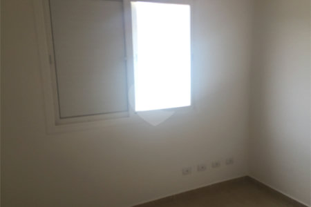 Casa à venda com 3 quartos, sendo 1 suíte,  no condomínio Marf Iii- Fase III, Bom Jesus dos Perdões - SP