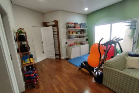 Casa à venda ou para alugar com 4 suítes no condomínio Solares Vila Europa, São Paulo - SP