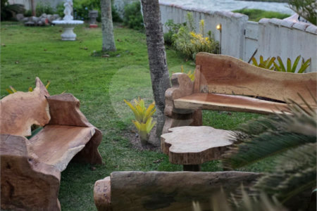 Casa à venda com 5 quartos, sendo 1 suíte,  em Praia Rasa, Armação dos Búzios, RJ