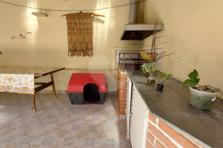 Casa à venda com 4 quartos, sendo 2 suítes, em Jardim São Caetano, São Caetano do Sul, SP