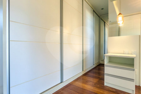 Casa à venda com 4 suítes no condomínio Villa Borghese, Indaiatuba - SP