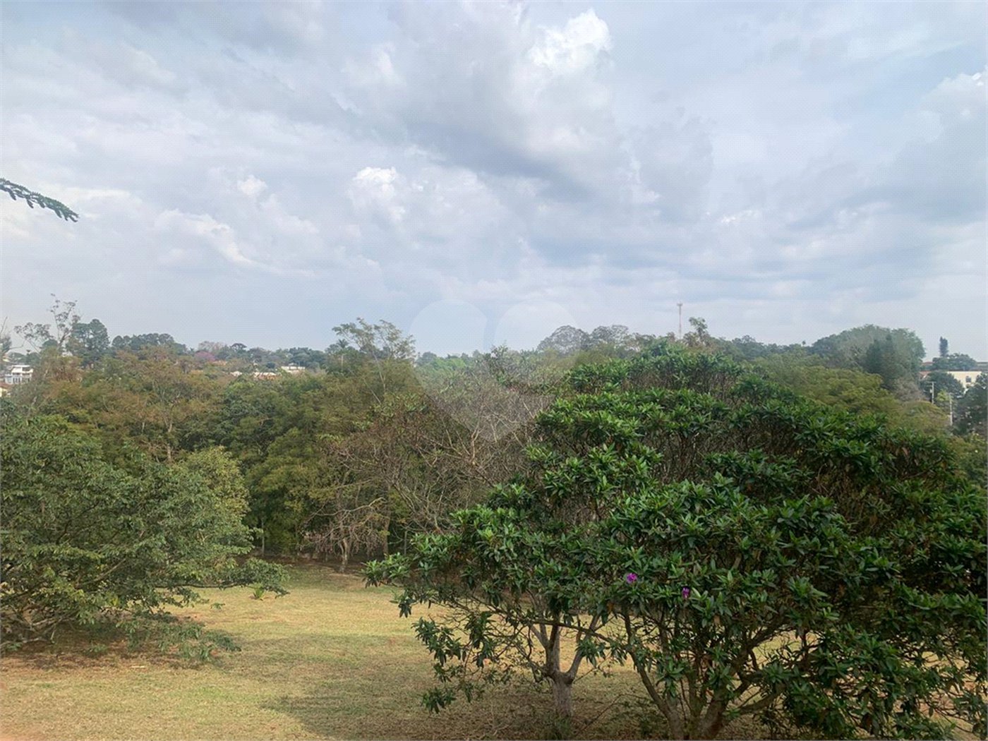 Casa à venda com 3 suítes no condomínio Quadra Real, Atibaia - SP