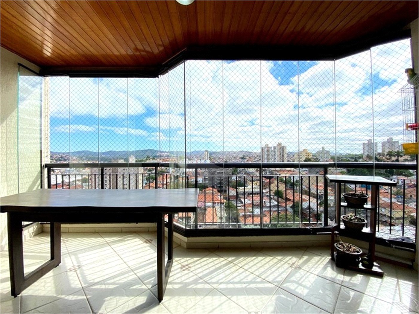 Apartamento à venda com 3 quartos, sendo 1 suíte, em Vila Rosália, Guarulhos, SP