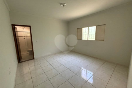 Casa à venda com 2 quartos, sendo 1 suíte, em Jardim Nair Maria, Salto, SP