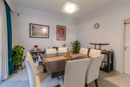 Casa à venda com 4 suítes no condomínio Vila das Acacias, São Paulo - SP