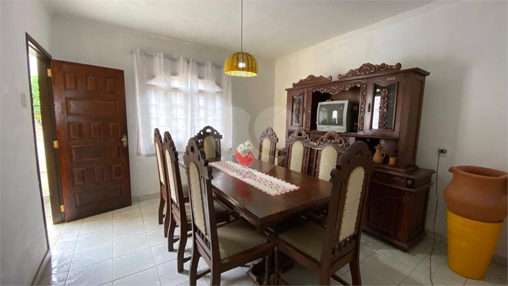Casa à venda com 2 suítes no condomínio Village da Cachamorra, Rio de Janeiro - RJ
