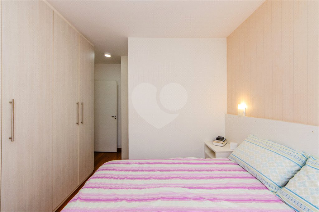 Apartamento à venda com 3 quartos, sendo 2 suítes,  em Tatuapé, São Paulo, SP