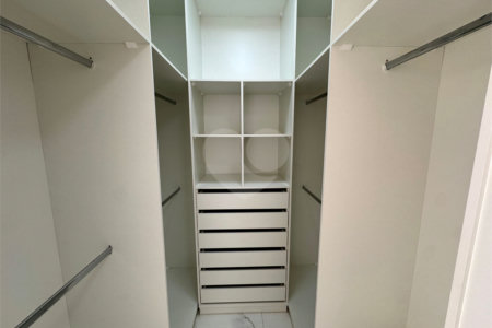 Casa à venda com 5 quartos, sendo 4 suítes, no condomínio Golden Ville, Itapetininga - SP