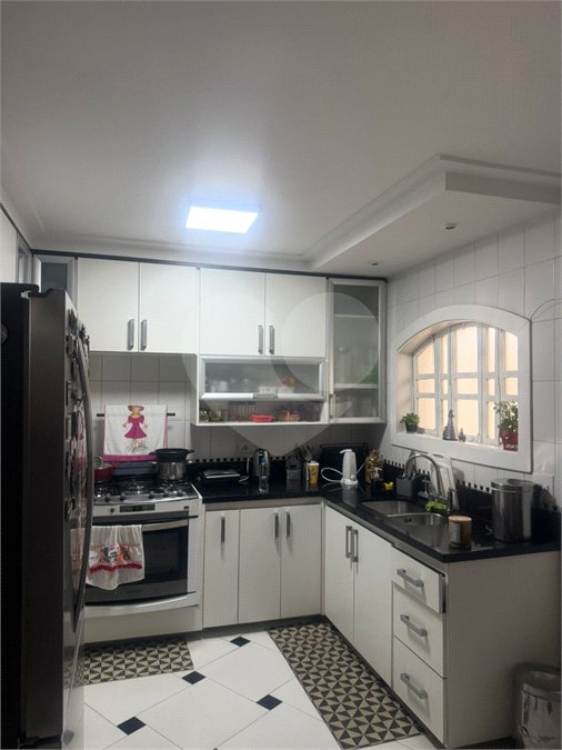 Sobrado à venda com 4 quartos, sendo 1 suíte, em Planalto Paulista, São Paulo, SP