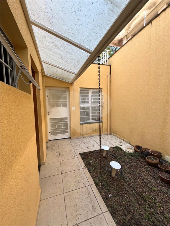 Sobrado à venda com 4 quartos, sendo 1 suíte,  em Vila Cordeiro, São Paulo, SP