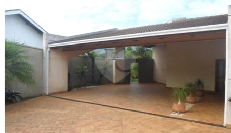 Casa à venda com 3 suítes em Nova Gardênia, Atibaia, SP