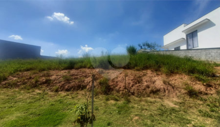 Terreno à venda no condomínio Reserva Jatobás, Louveira - SP