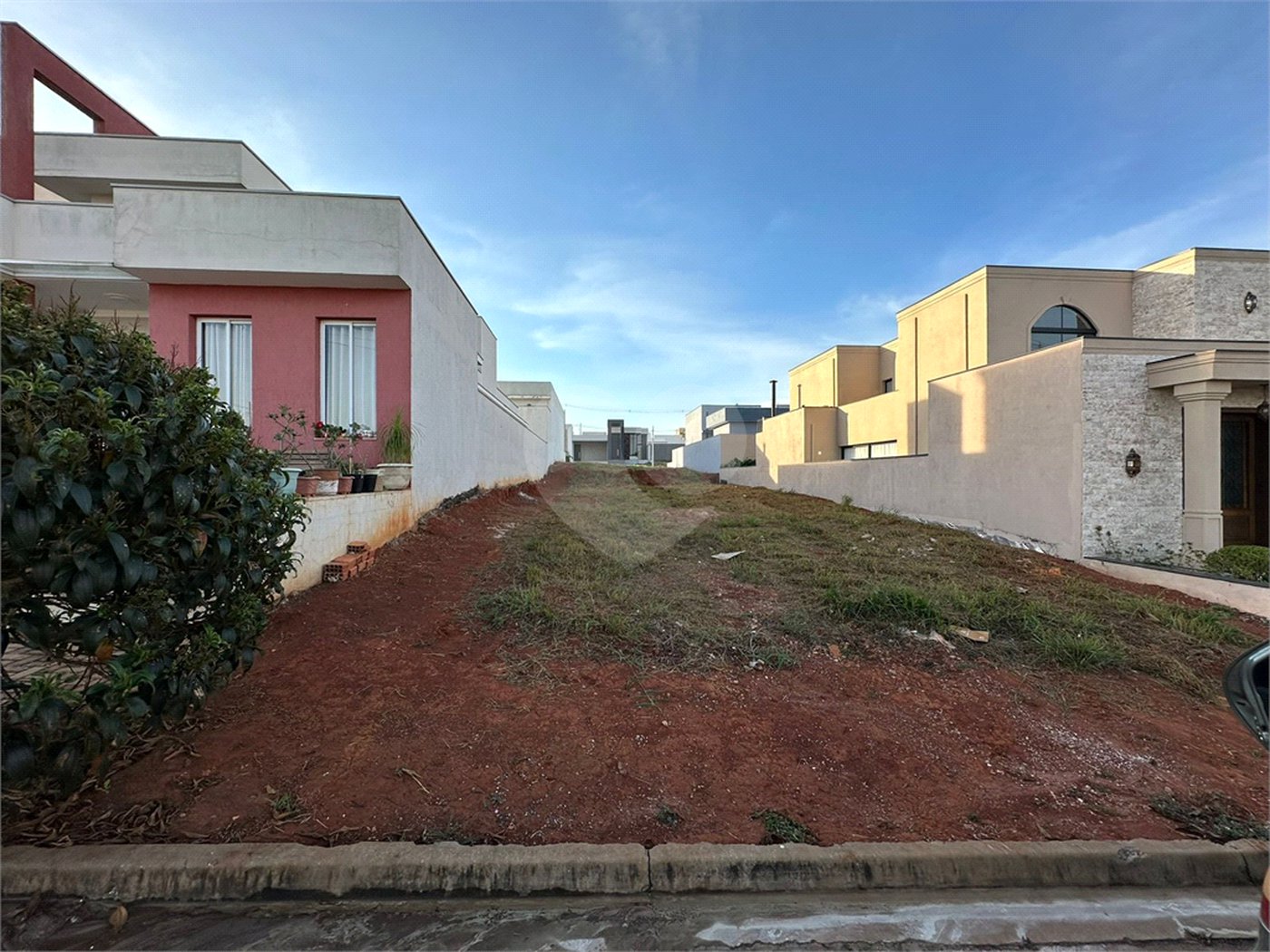 Casa à venda no condomínio Golden Ville, Itapetininga - SP