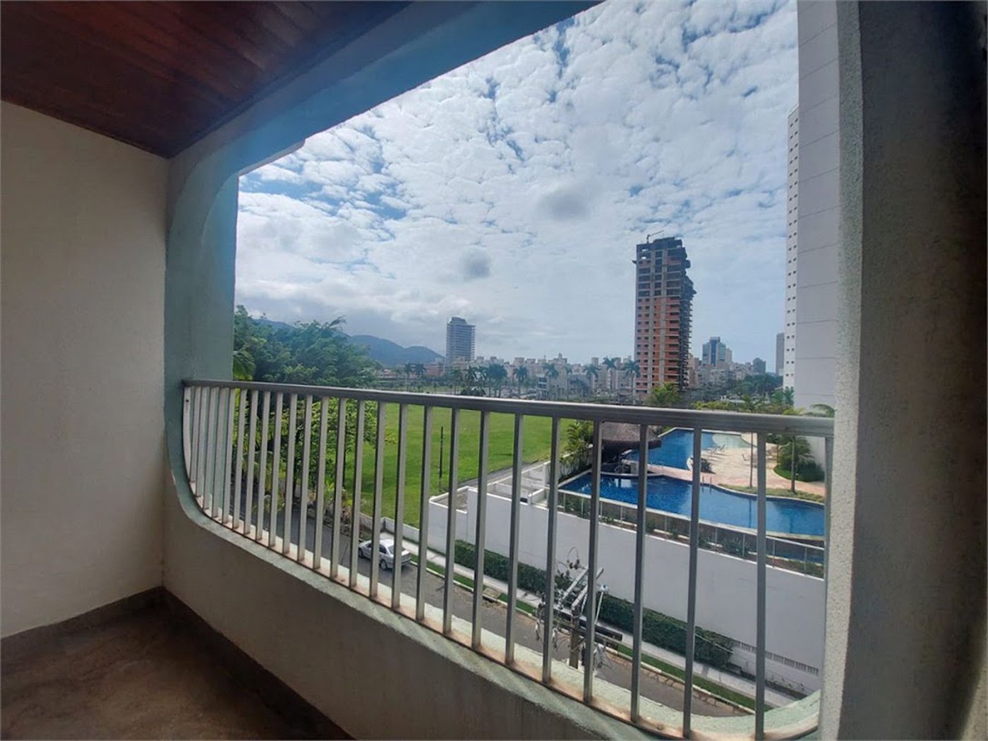 Apartamento à venda, 104 m² por R$ 510.000,00 - Jardim das Conchas - Guarujá/SP
