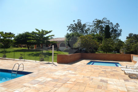 Casa à venda com 3 suítes no condomínio Alpes de Vinhedo, Vinhedo - SP