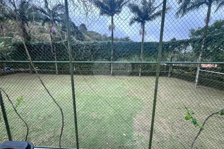 Casa à venda com 5 suítes no condomínio Cantareira, Mairiporã - SP