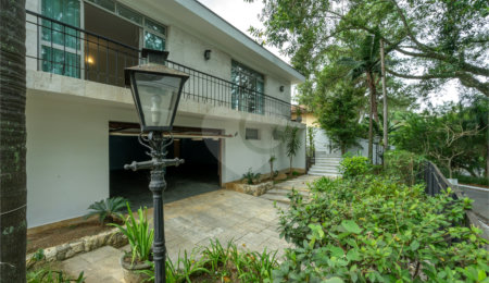 Casa Térrea à venda ou para alugar com 4 suítes em Jardim Marajoara, São Paulo, SP