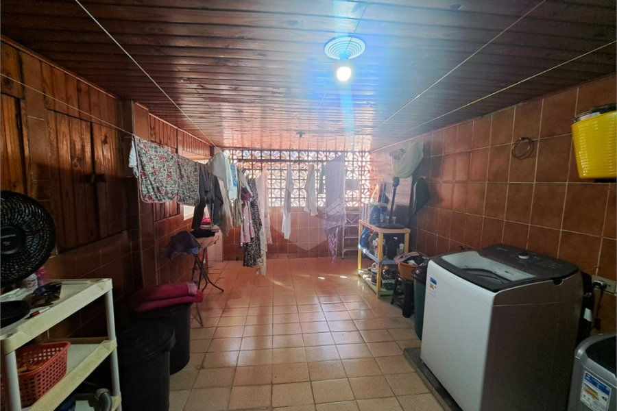 Sobrado à venda com 3 quartos em Vila Sabrina, São Paulo, SP