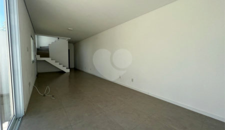 Casa à venda com 3 quartos, sendo 1 suíte,  em Jardim Semiramis, Cotia, SP