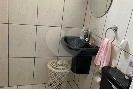 Sobrado à venda com 3 quartos, sendo 2 suítes, em Jardim São Lázaro, Ferraz de Vasconcelos, SP