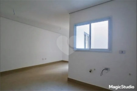 Apartamento com 2 dormitórios , sendo 1 suíte , 1 vaga , á venda na Vila Humaitá em Santo André.
