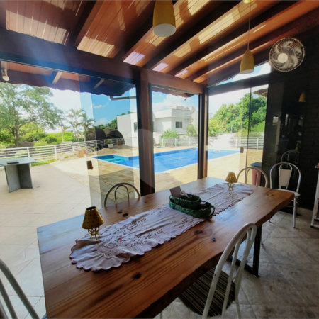 Casa à venda com 4 quartos, sendo 3 suítes,  no condomínio Acmti - Colinas do Mosteiro, Terras de Itaici e Recanto dos Pássaros, Indaiatuba - SP