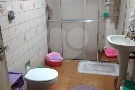 Casa à venda com 4 quartos, sendo 1 suíte, em Jardim das Palmas, São Paulo, SP