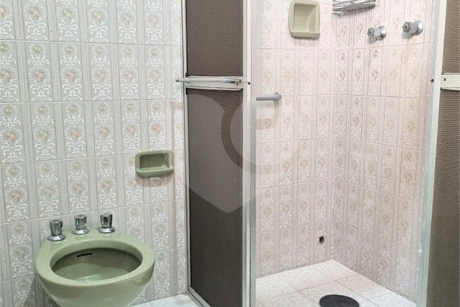 Casa à venda com 3 quartos, sendo 1 suíte, em Santana, São Paulo, SP