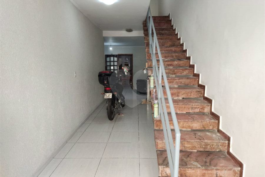 Sobrado à venda ou para alugar com 4 quartos, sendo 2 suítes, em Santana, São Paulo, SP