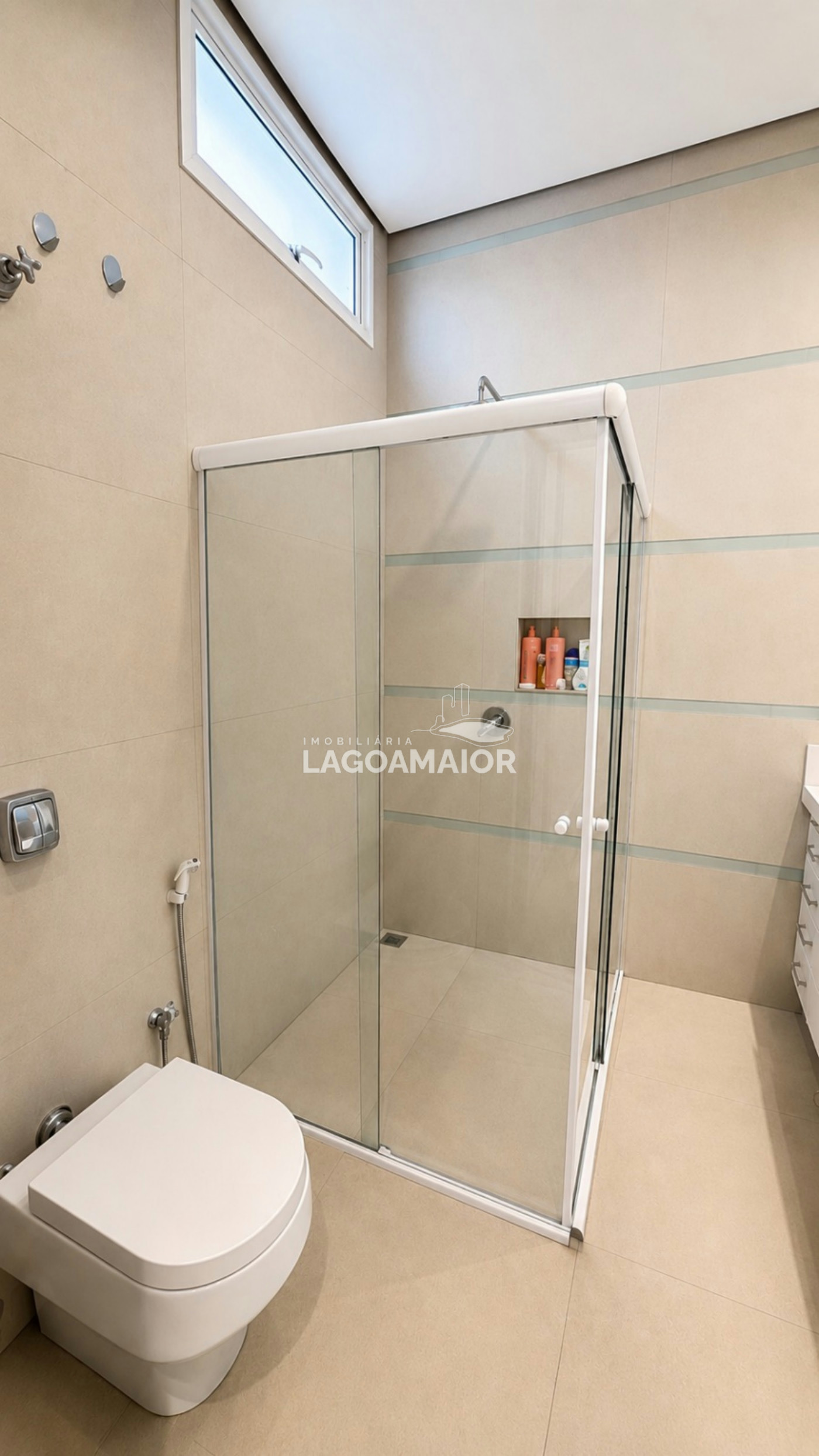 Casa à venda com 3 quartos, sendo 1 suíte, no condomínio Portal Das Àguas, Três Lagoas - MS