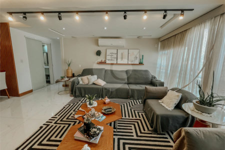 Apartamento à venda com 3 quartos, sendo 1 suíte, em Campo Grande, Rio de Janeiro, RJ