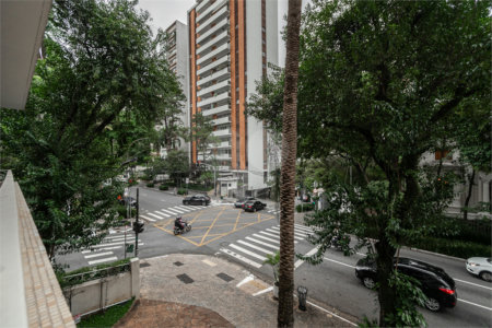 Apartamento à venda com 4 quartos, sendo 1 suíte, em Higienópolis, São Paulo, SP