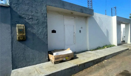 Casa para alugar com 3 quartos, sendo 1 suíte,  em Setor Industrial, Balsas, MA