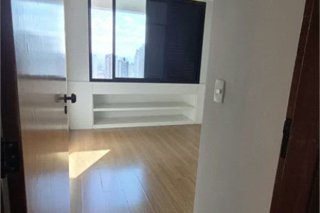 Apartamento à venda ou para alugar com 3 quartos, sendo 2 suítes, em Vila Romana, São Paulo, SP