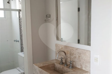 Casa para alugar com 3 suítes no condomínio Residencial Alto de Itaici, Indaiatuba - SP