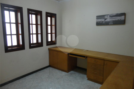 Casa à venda com 3 quartos, sendo 1 suíte, em Santa Marina, Valinhos, SP