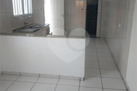 Casa à venda com 5 quartos, sendo 1 suíte, em Vila Medeiros, São Paulo, SP
